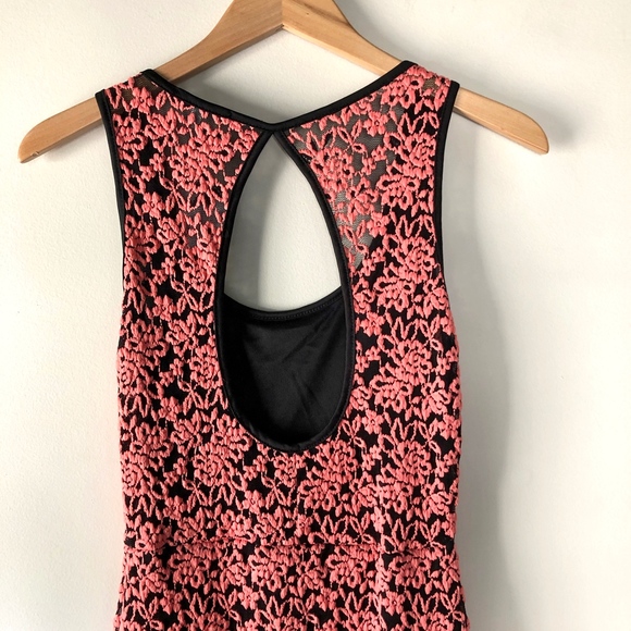 Host Pick 🚨 Charlotte Russe Bodycon NWT Dress - Picture 4 of 8